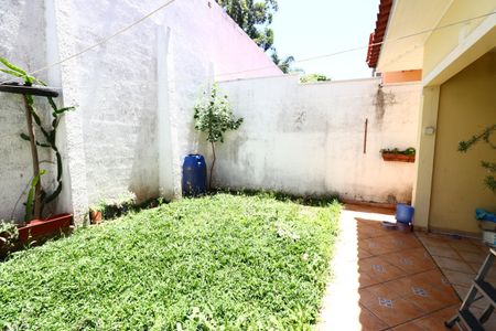 Casa à venda com 187m², 3 quartos e 4 vagasQuintal