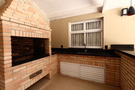 Casa à venda com 187m², 3 quartos e 4 vagasÁrea comum - Churrasqueira