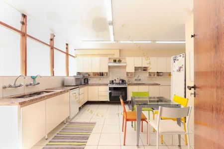 Casa à venda com 5 quartos, 632m² em Jardim dos Estados, São Paulo