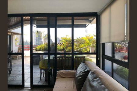 Apartamento à venda com 198m², 3 quartos e 4 vagas