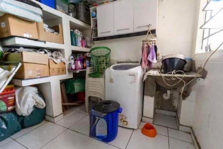 Casa à venda com 253m², 2 quartos e 1 vaga