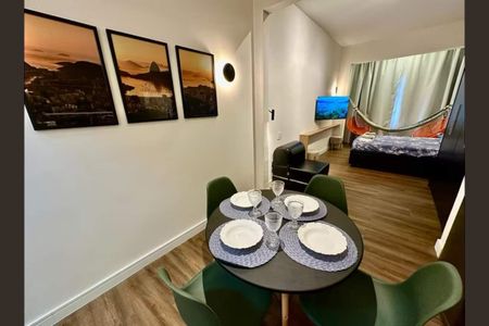 Apartamento à venda com 1 quarto, 42m² em Copacabana, Rio de Janeiro