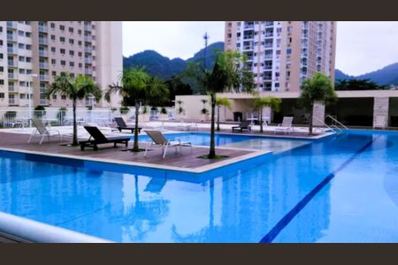 Apartamento à venda com 2 quartos, 60m² em Curicica, Rio de Janeiro