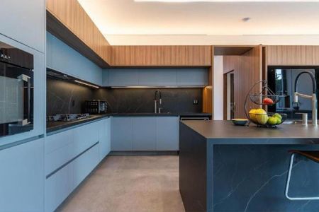 Casa à venda com 3 quartos, 1200m² em Santo Amaro, São Paulo