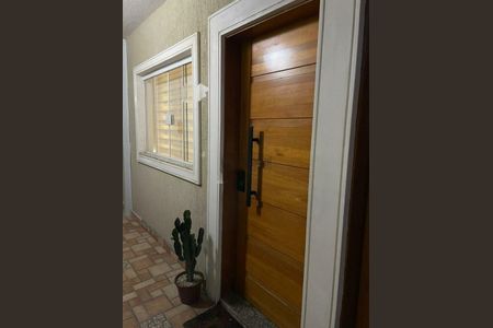 Casa à venda com 2 quartos, 65m² em Vila Carrão, São Paulo