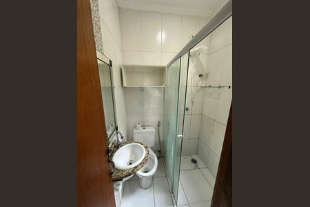 Casa à venda com 2 quartos, 65m² em Vila Carrão, São Paulo