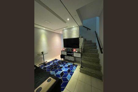 Casa à venda com 2 quartos, 65m² em Vila Carrão, São Paulo