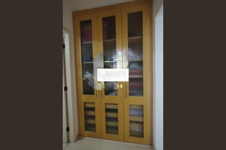 Casa à venda com 2 quartos, 136m² em Vila São Silvestre, São Paulo