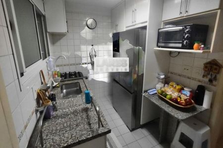 Casa à venda com 2 quartos, 136m² em Vila São Silvestre, São Paulo