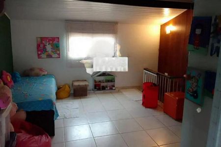 Casa à venda com 3 quartos, 150m² em Jaguaré, São Paulo