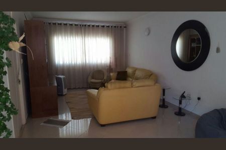 Casa à venda com 3 quartos, 200m² em Jardim Pinheiros, São Paulo