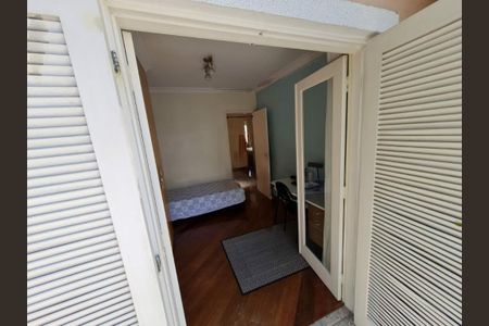 Casa à venda com 4 quartos, 473m² em Rio Pequeno, São Paulo