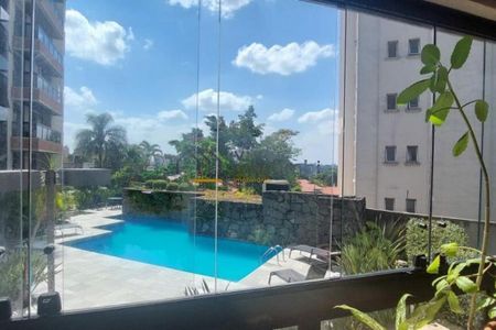 Apartamento à venda com 185m², 4 quartos e 3 vagas