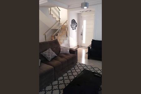 Casa à venda com 3 quartos, 187m² em Vila Carrão, São Paulo