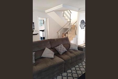 Casa à venda com 3 quartos, 187m² em Vila Carrão, São Paulo