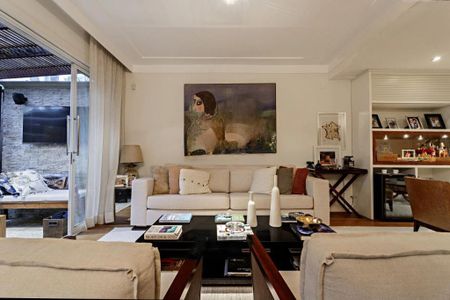 Casa à venda com 273m², 3 quartos e 4 vagas