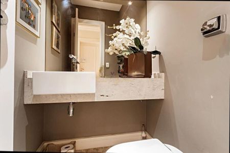 Casa à venda com 273m², 3 quartos e 4 vagas