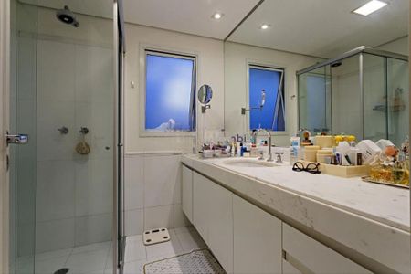 Casa à venda com 273m², 3 quartos e 4 vagas