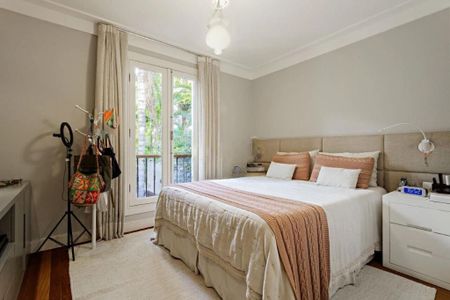 Casa à venda com 3 quartos, 273m² em Real Parque, São Paulo