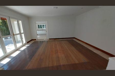 Casa à venda com 4 quartos, 535m² em Super Quadra Morumbi, São Paulo