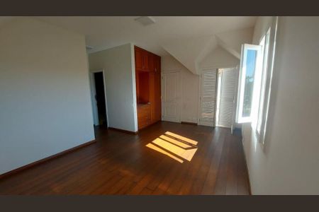 Casa à venda com 4 quartos, 535m² em Super Quadra Morumbi, São Paulo