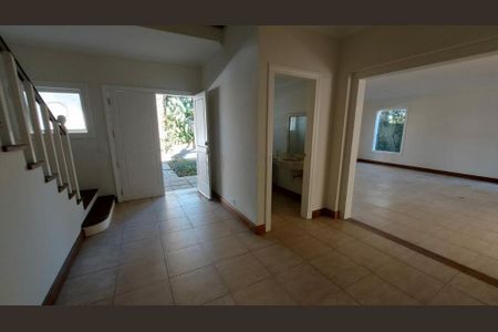 Casa à venda com 535m², 4 quartos e 2 vagas