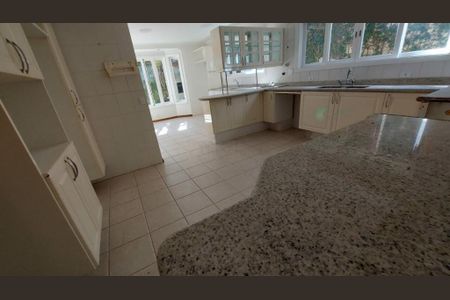 Casa à venda com 535m², 4 quartos e 2 vagas
