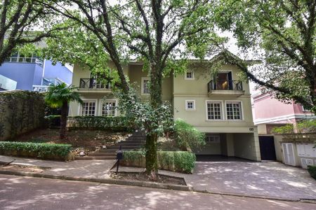 Casa à venda com 480m², 3 quartos e 4 vagasFachada