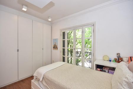 Casa à venda com 480m², 3 quartos e 4 vagasSuíte 2