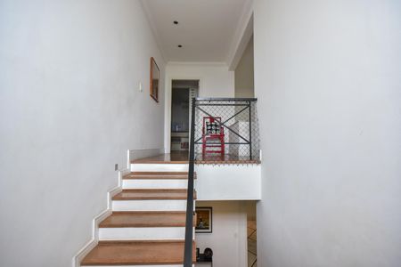 Casa à venda com 480m², 3 quartos e 4 vagasCorredor 