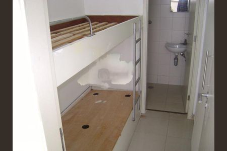Casa à venda com 3 quartos, 100m² em Vila Carrão, São Paulo
