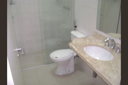 Casa à venda com 3 quartos, 100m² em Vila Carrão, São Paulo