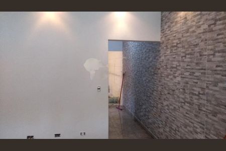 Casa à venda com 3 quartos, 280m² em Vila Invernada, São Paulo