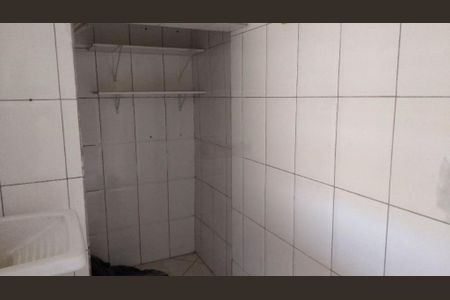 Casa à venda com 3 quartos, 280m² em Vila Invernada, São Paulo