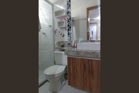 Casa à venda com 3 quartos, 200m² em Vila Carrão, São Paulo