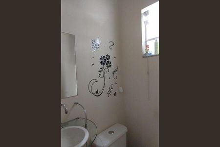 Casa à venda com 3 quartos, 200m² em Vila Carrão, São Paulo