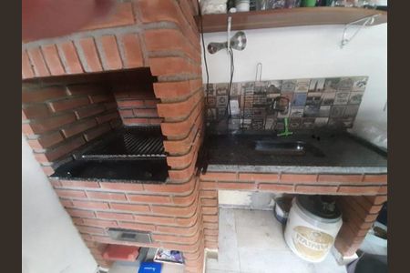 Casa à venda com 2 quartos, 82m² em Vila Carrão, São Paulo