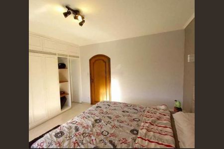 Casa à venda com 3 quartos, 225m² em Vila Carrão, São Paulo