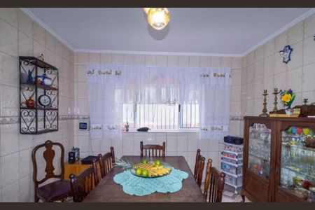 Casa à venda com 4 quartos, 200m² em Jardim Vila Formosa, São Paulo