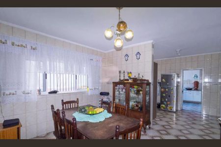 Casa à venda com 4 quartos, 200m² em Jardim Vila Formosa, São Paulo