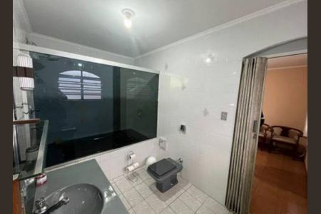 Casa à venda com 3 quartos, 217m² em Vila Carrão, São Paulo