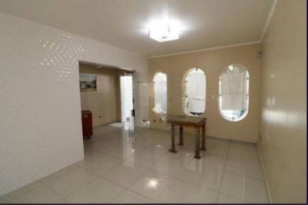 Casa à venda com 3 quartos, 132m² em Vila Antonieta, São Paulo