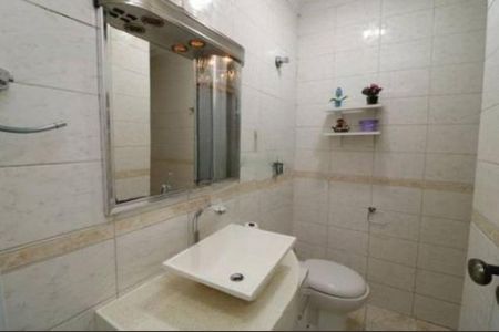 Casa à venda com 3 quartos, 132m² em Vila Antonieta, São Paulo