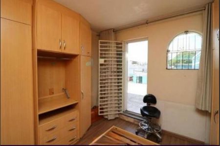 Casa à venda com 3 quartos, 132m² em Vila Antonieta, São Paulo