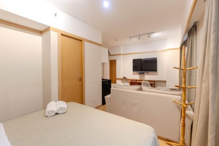 Studio à venda com 26m², 1 quarto e 1 vaga Studio à venda com 26m², 1 quarto e 1 vagaStudio