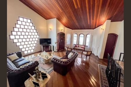 Casa à venda com 3 quartos, 412m² em Jardim Textil, São Paulo