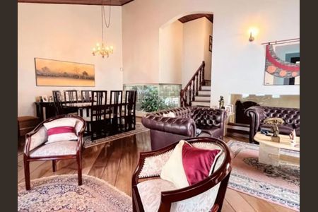 Casa à venda com 3 quartos, 412m² em Jardim Textil, São Paulo