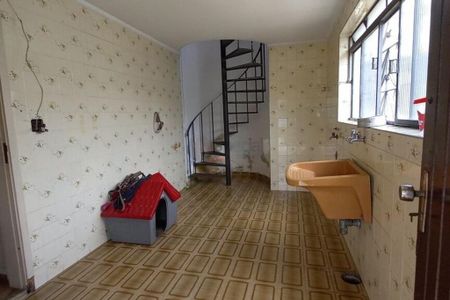 Casa à venda com 3 quartos, 267m² em Vila Claudia, São Paulo