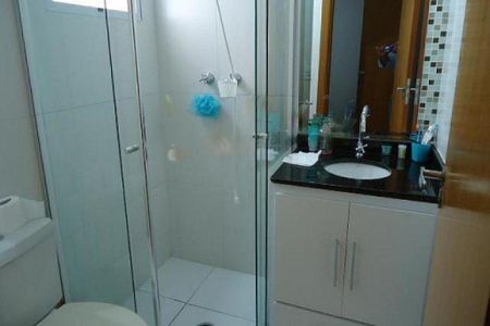 Casa à venda com 100m², 2 quartos e 1 vaga