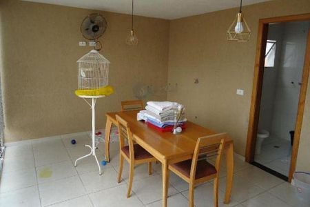 Casa à venda com 2 quartos, 100m² em Vila Carrão, São Paulo